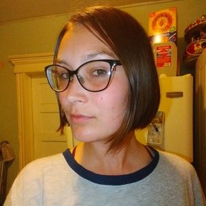 Meet your Posher, Sabrina